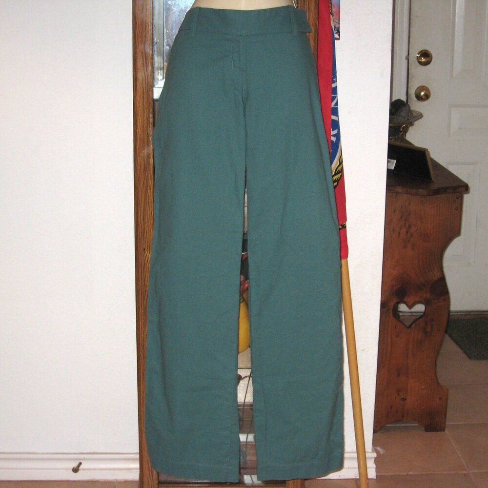 NWT $145 Green Sequin Bling Jean Style Pants S 8